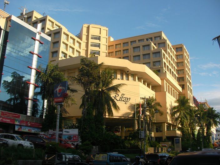 Aryaduta Manado Luaran gambar